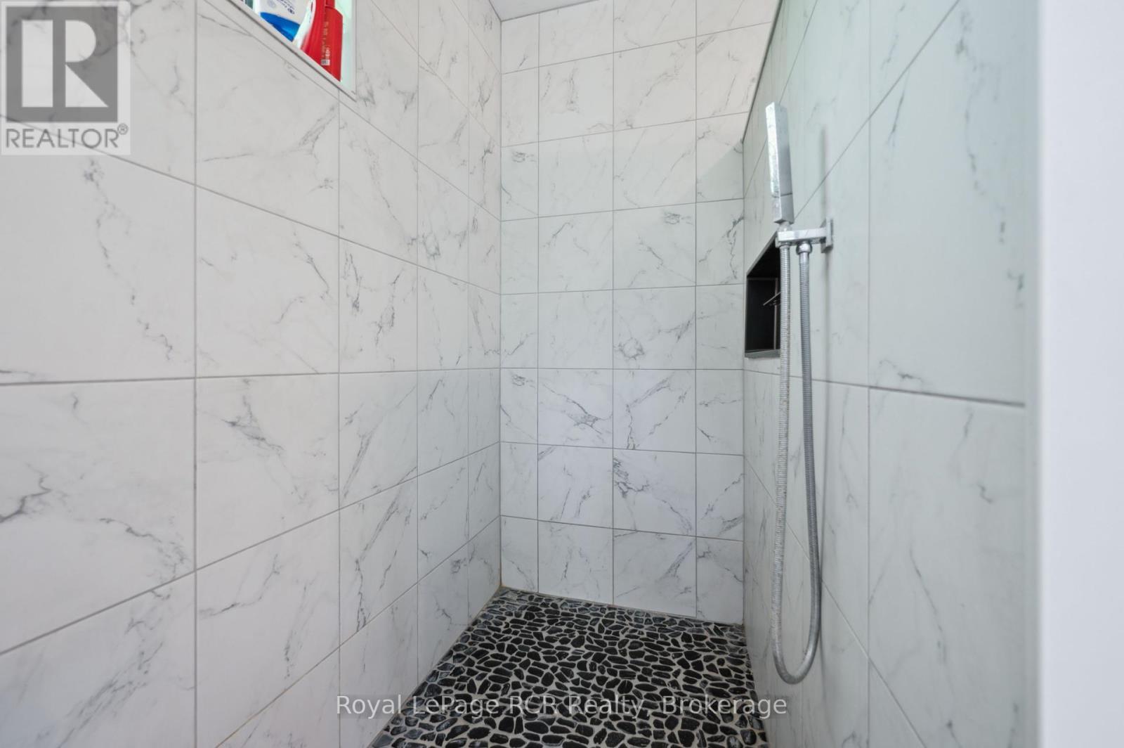 












308 FERGUS STREET

,
Wellington North (Mount Forest),




Ontario
N0G2L2

