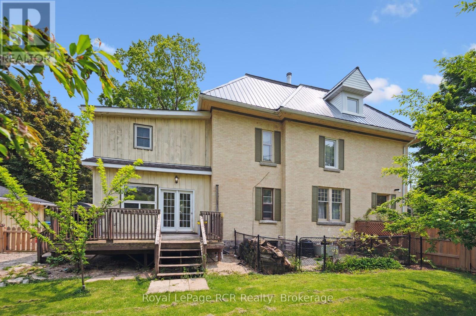 












308 FERGUS STREET

,
Wellington North (Mount Forest),




Ontario
N0G2L2

