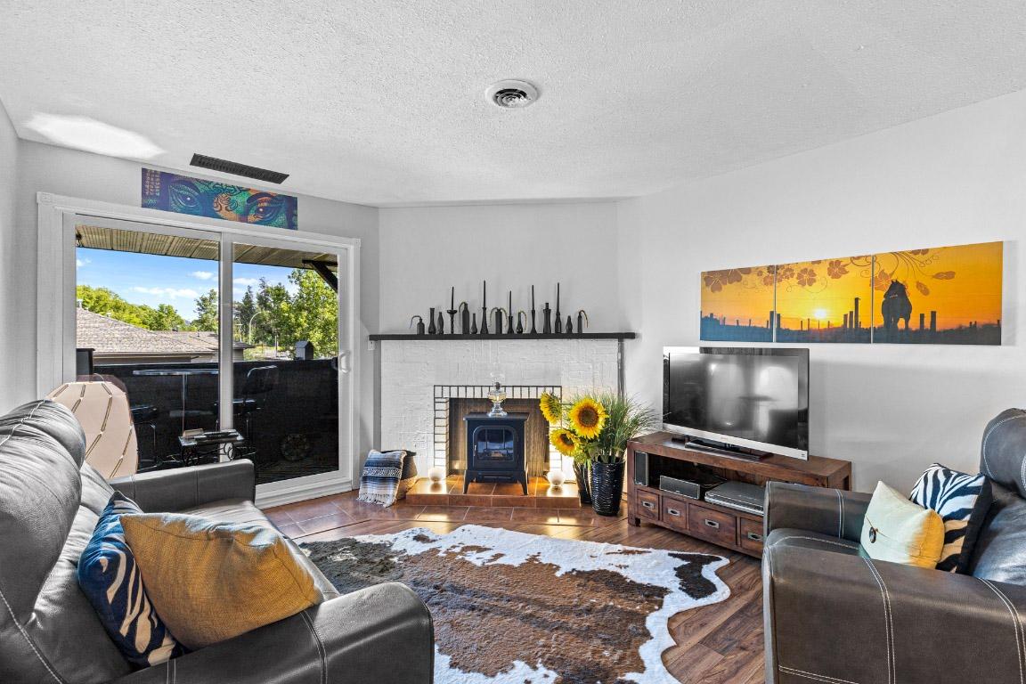 









1665


Ufton

Court, 218,
Kelowna,




BC
V1Y 8G7

