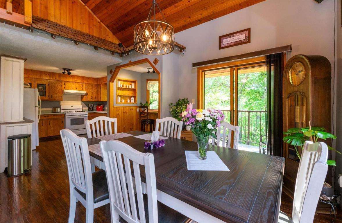 









2464


Waverly

Drive,
Blind Bay,




BC
V0E 2W0


