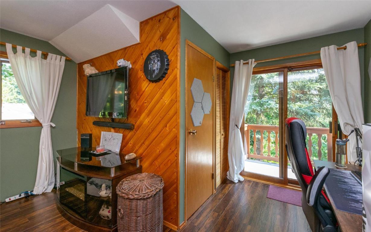 









2464


Waverly

Drive,
Blind Bay,




BC
V0E 2W0

