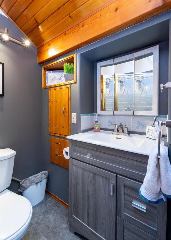 









2464


Waverly

Drive,
Blind Bay,




BC
V0E 2W0

