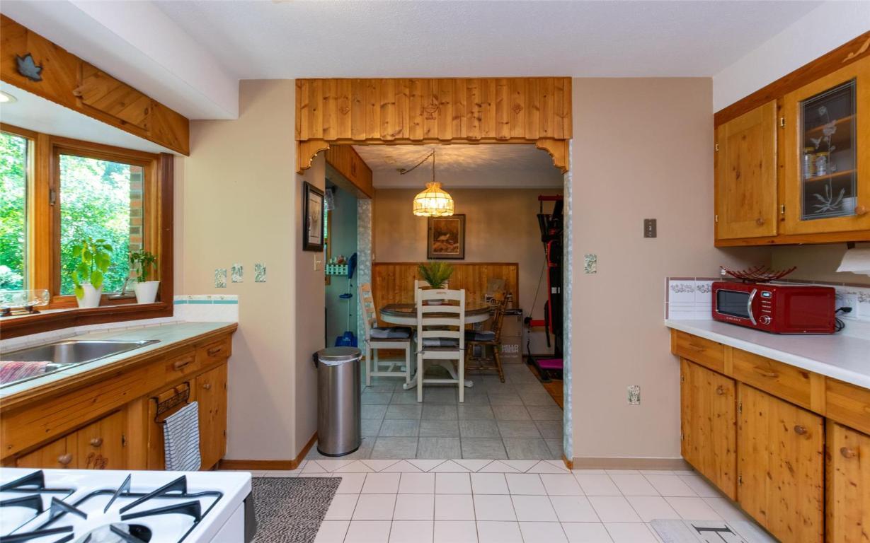









2464


Waverly

Drive,
Blind Bay,




BC
V0E 2W0

