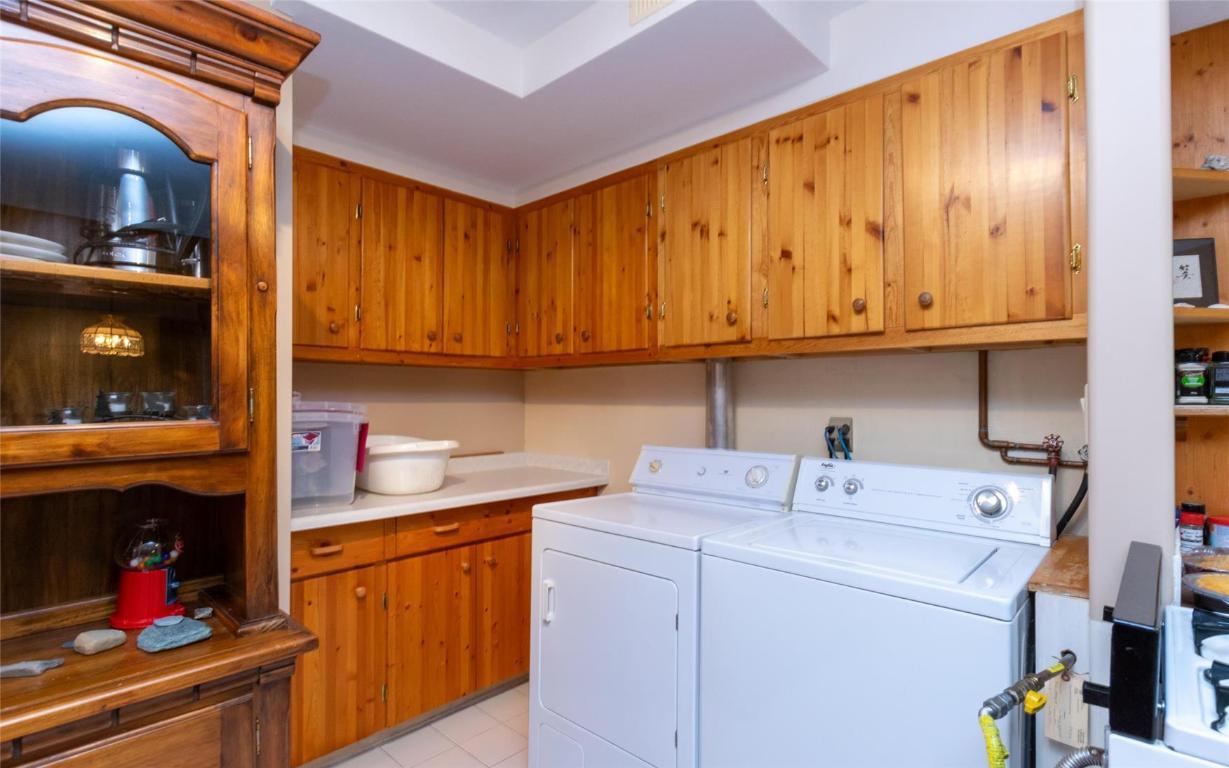 









2464


Waverly

Drive,
Blind Bay,




BC
V0E 2W0


