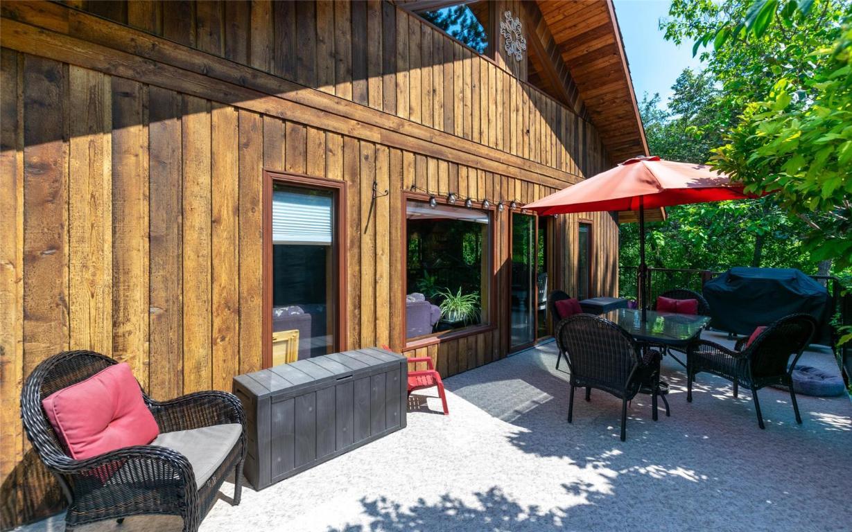 









2464


Waverly

Drive,
Blind Bay,




BC
V0E 2W0

