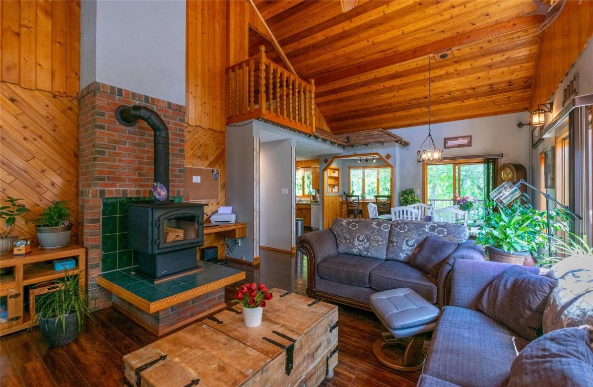 









2464


Waverly

Drive,
Blind Bay,




BC
V0E 2W0

