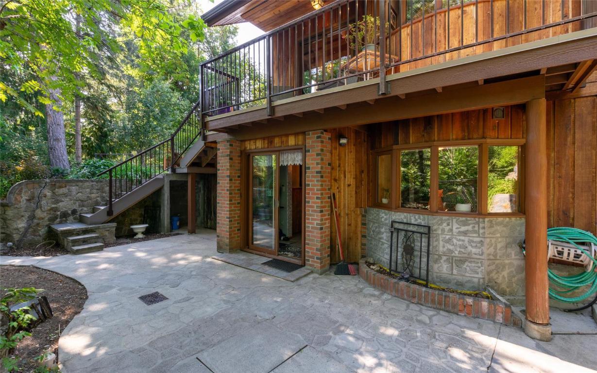 









2464


Waverly

Drive,
Blind Bay,




BC
V0E 2W0

