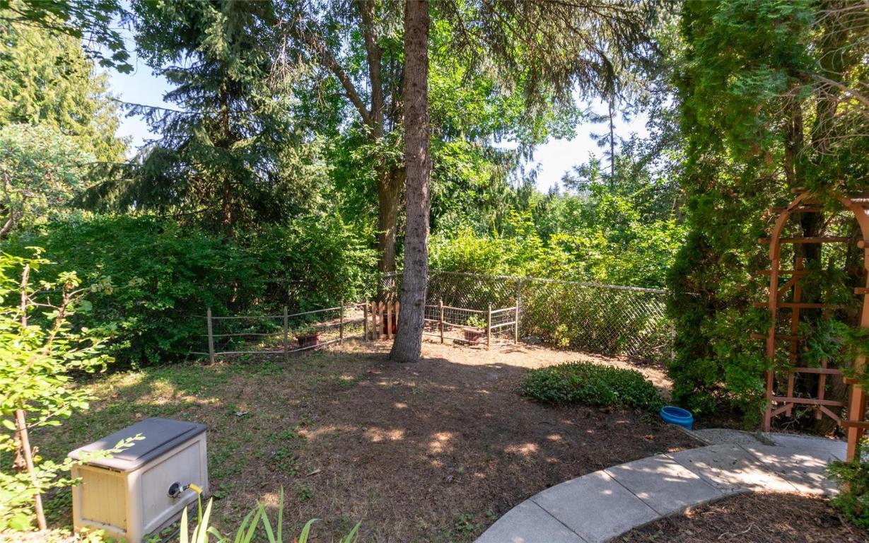 









2464


Waverly

Drive,
Blind Bay,




BC
V0E 2W0

