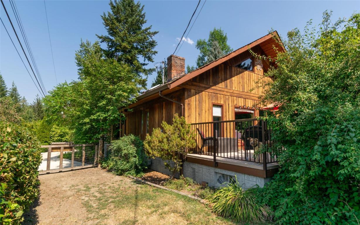 









2464


Waverly

Drive,
Blind Bay,




BC
V0E 2W0

