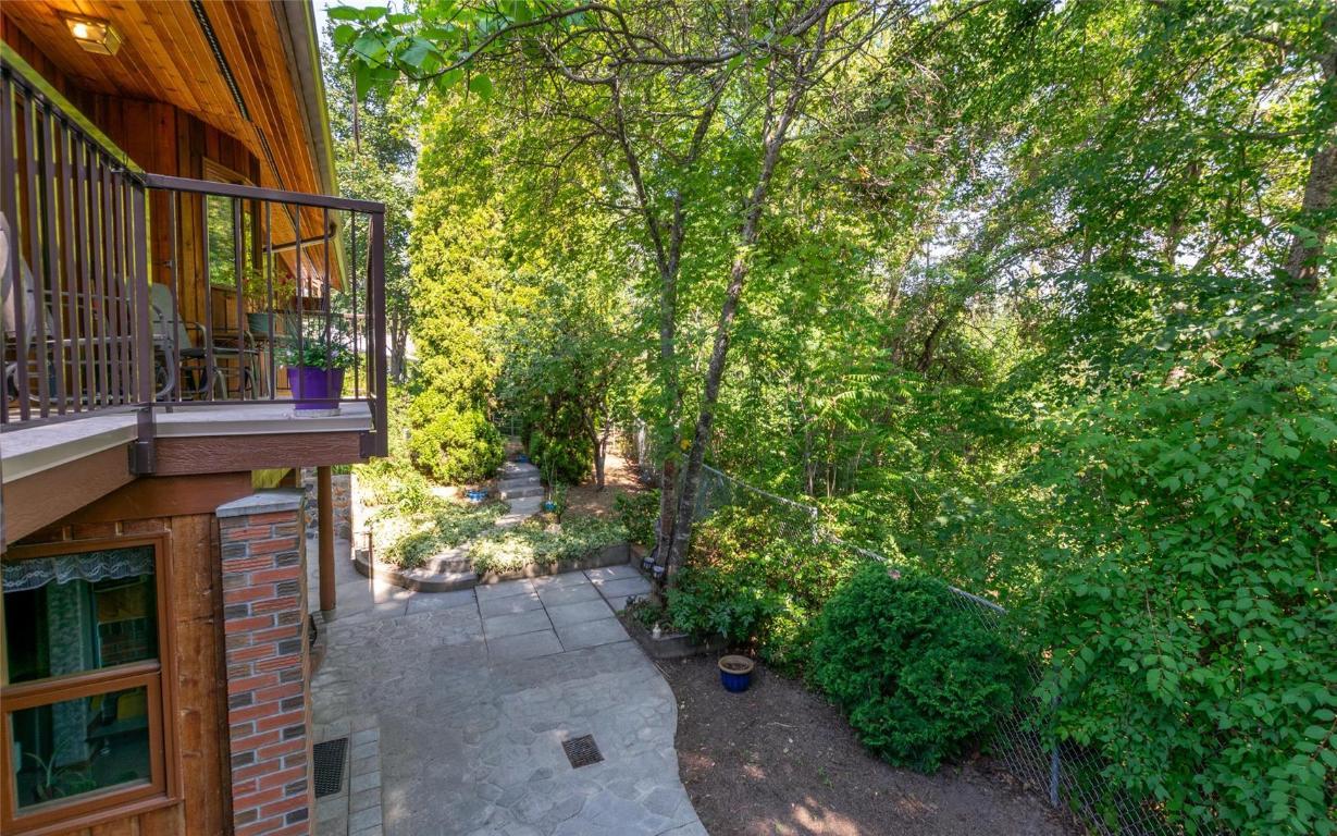 









2464


Waverly

Drive,
Blind Bay,




BC
V0E 2W0

