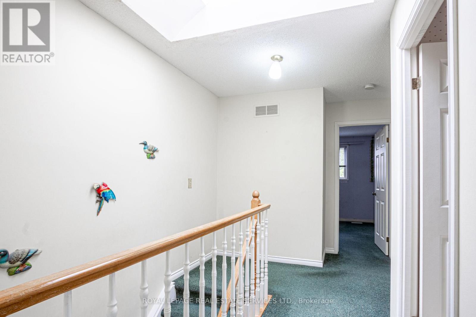 












111 STRAWBERRY DRIVE

,
Hamilton,




Ontario
L8E4R7

