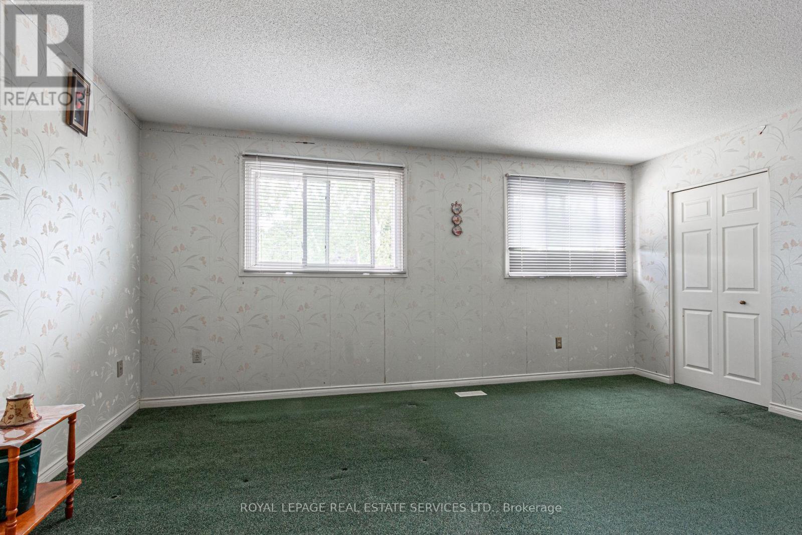 












111 STRAWBERRY DRIVE

,
Hamilton,




Ontario
L8E4R7

