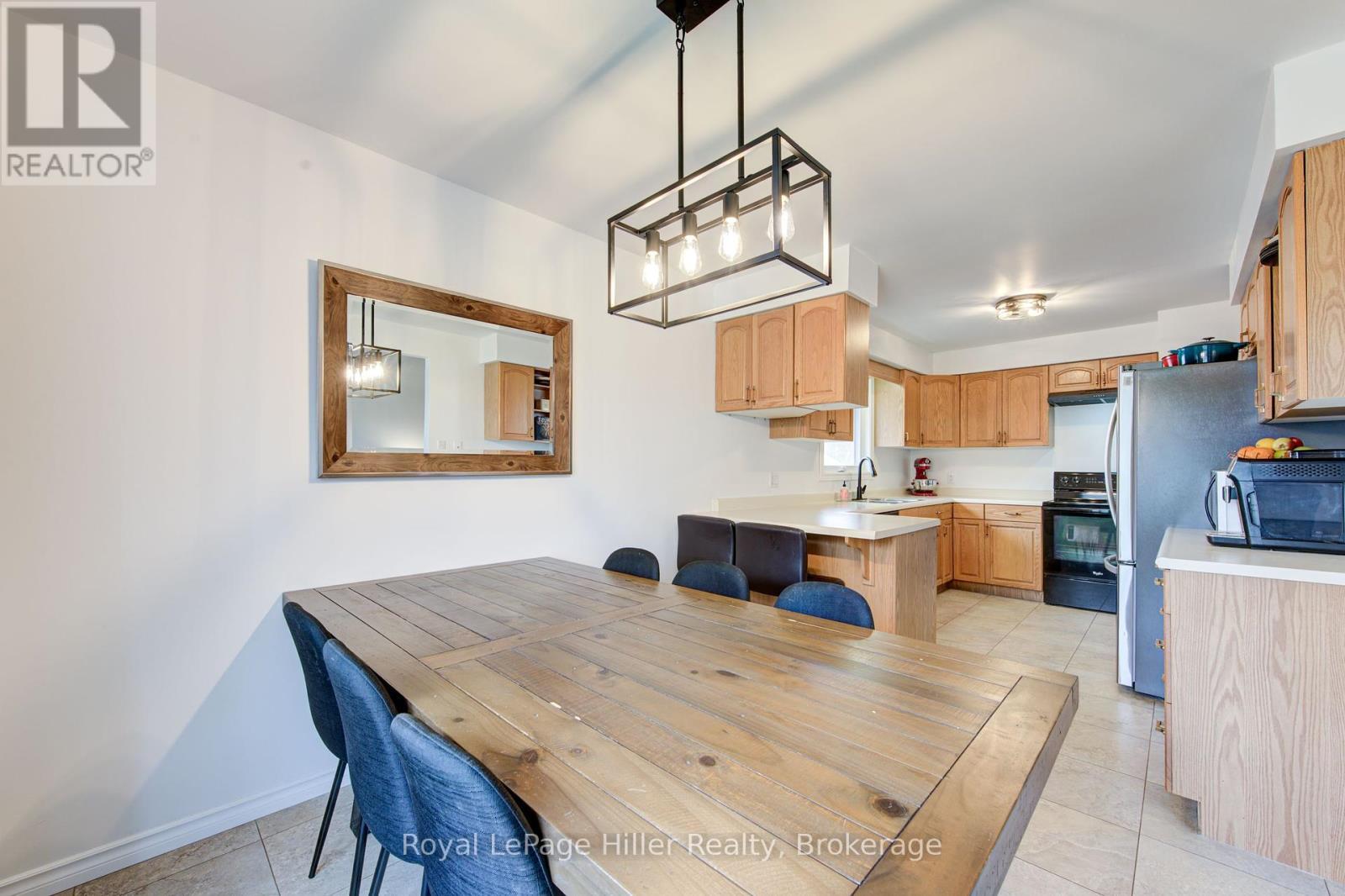 












59 SPRUNG COURT

,
Stratford,




Ontario
N4Z1G7

