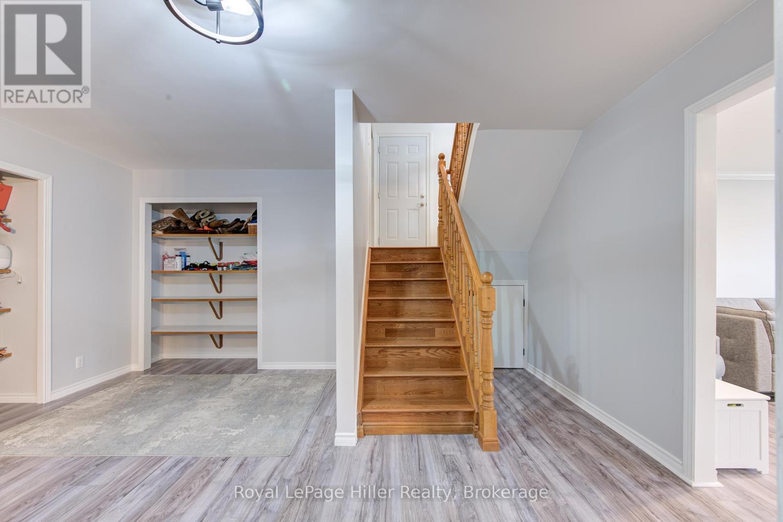 












59 SPRUNG COURT

,
Stratford,




Ontario
N4Z1G7

