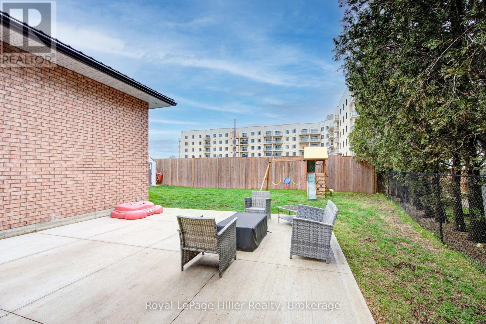 












59 SPRUNG COURT

,
Stratford,




Ontario
N4Z1G7

