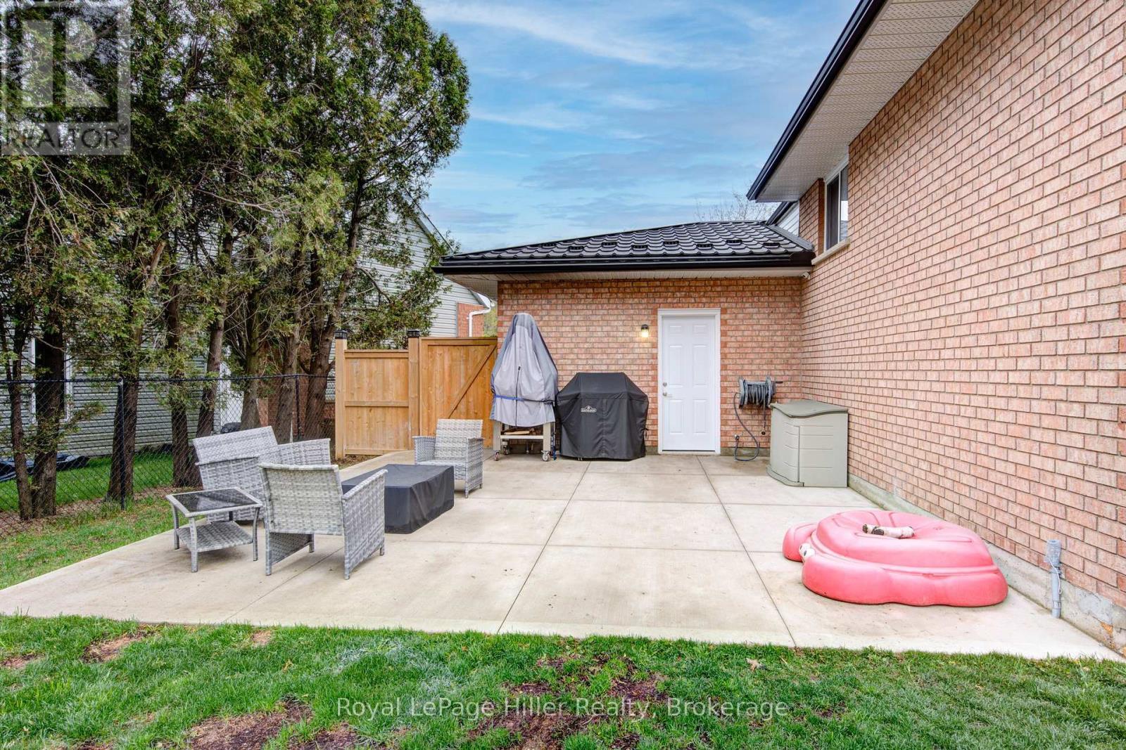 












59 SPRUNG COURT

,
Stratford,




Ontario
N4Z1G7

