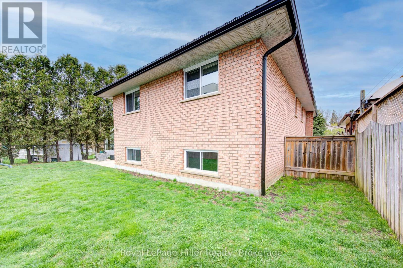 












59 SPRUNG COURT

,
Stratford,




Ontario
N4Z1G7

