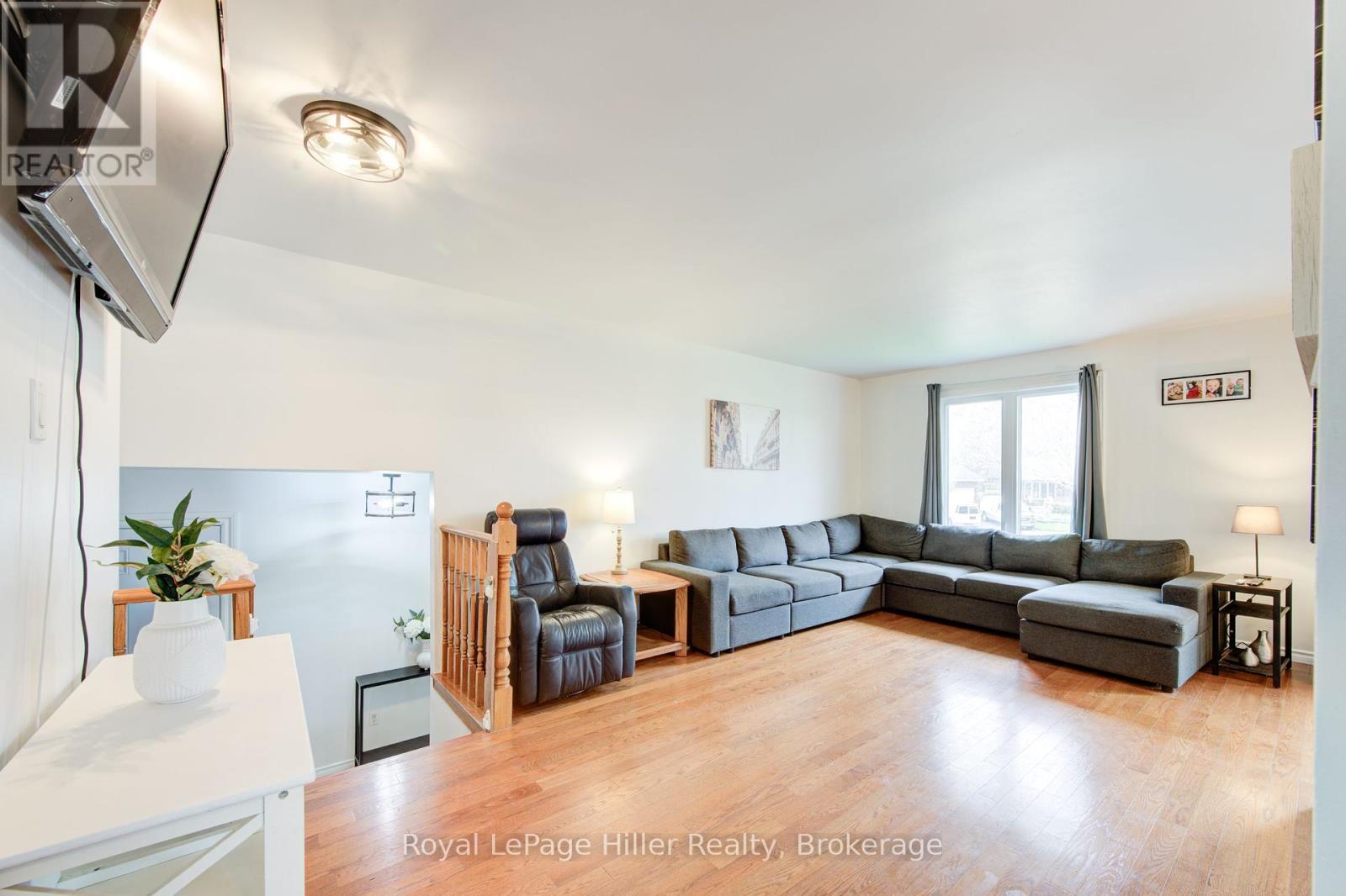 












59 SPRUNG COURT

,
Stratford,




Ontario
N4Z1G7

