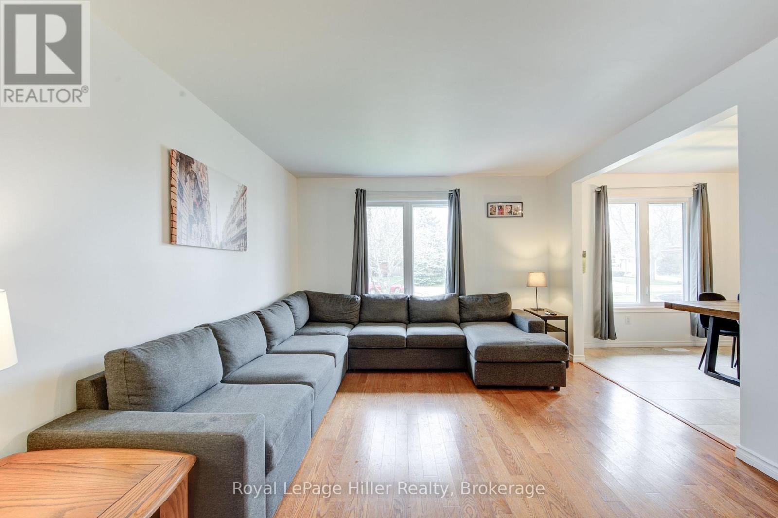












59 SPRUNG COURT

,
Stratford,




Ontario
N4Z1G7

