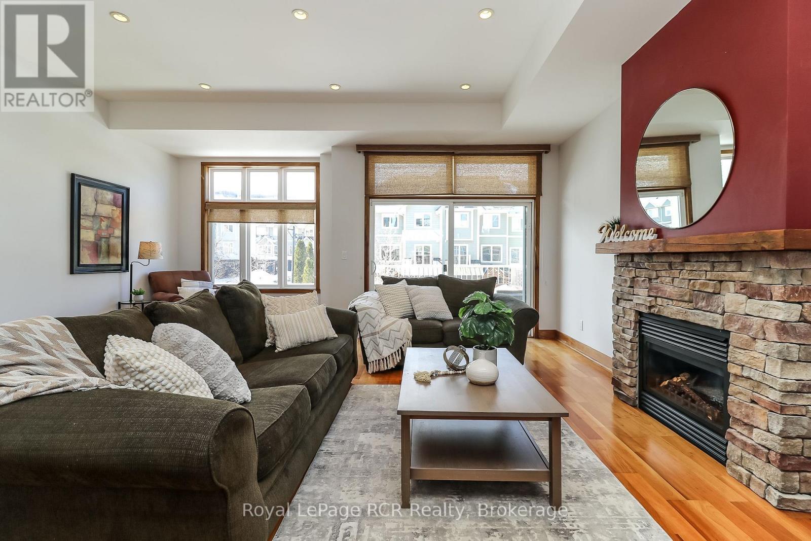 












10 - 104 FARM GATE ROAD

,
Blue Mountains,




Ontario
L9Y0L7

