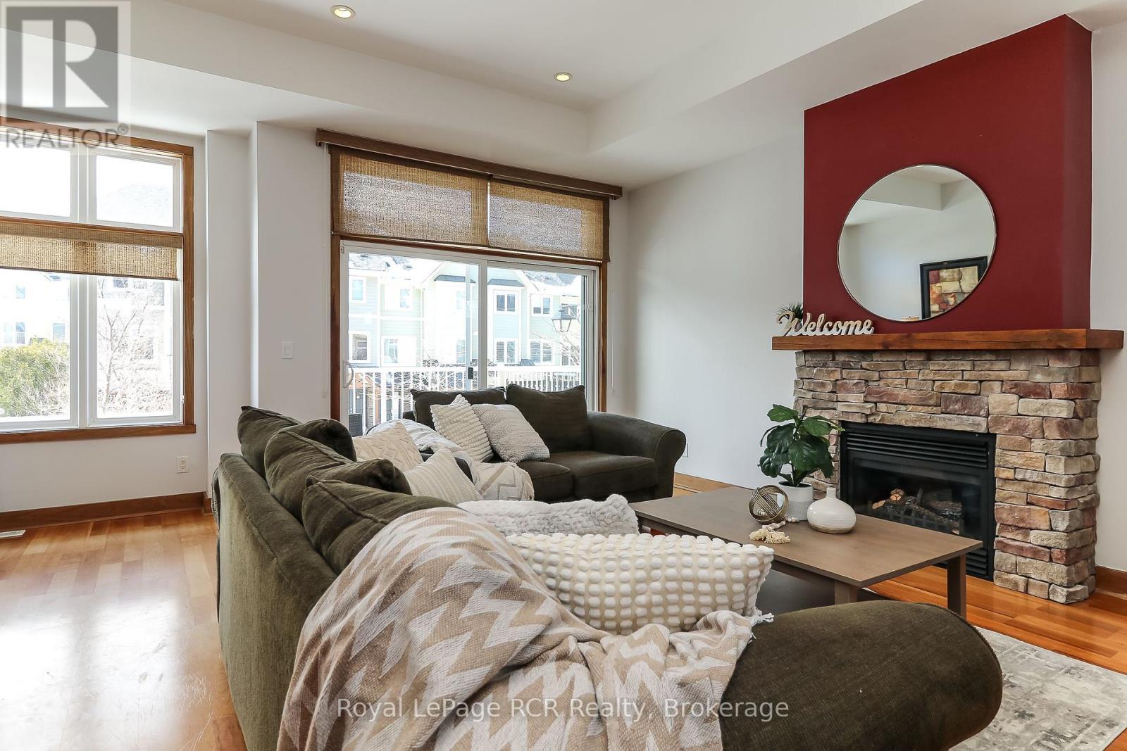












10 - 104 FARM GATE ROAD

,
Blue Mountains,




Ontario
L9Y0L7

