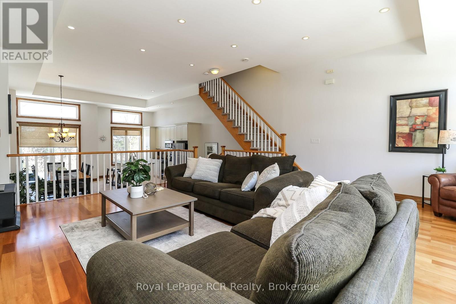 












10 - 104 FARM GATE ROAD

,
Blue Mountains,




Ontario
L9Y0L7

