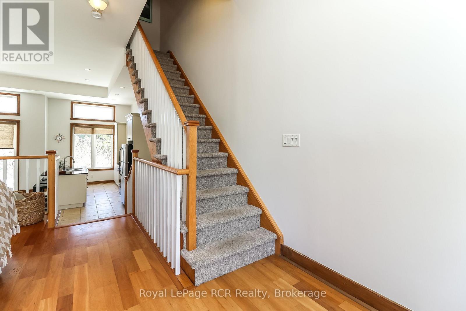 












10 - 104 FARM GATE ROAD

,
Blue Mountains,




Ontario
L9Y0L7

