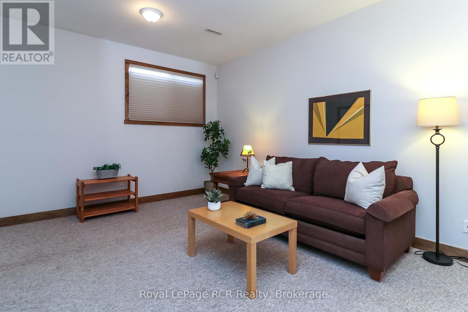 












10 - 104 FARM GATE ROAD

,
Blue Mountains,




Ontario
L9Y0L7

