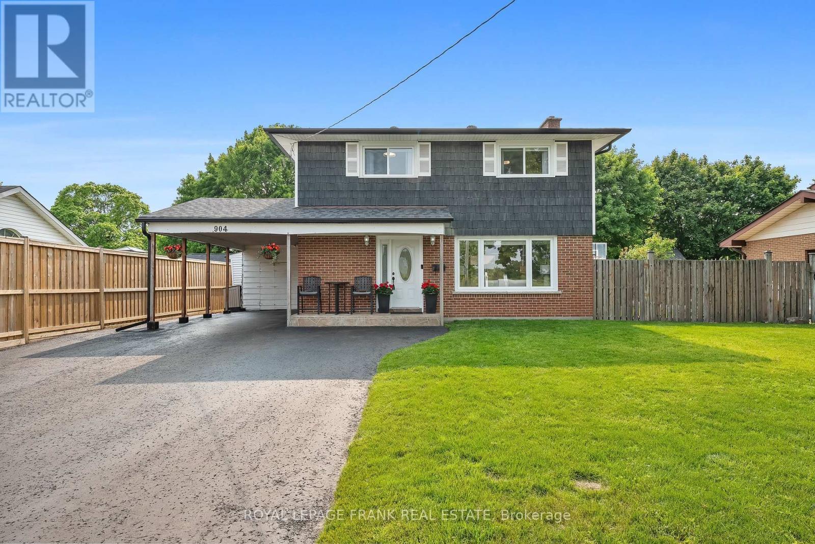 












904 SOMERVILLE STREET

,
Oshawa (Centennial),




Ontario
L1G4J7

