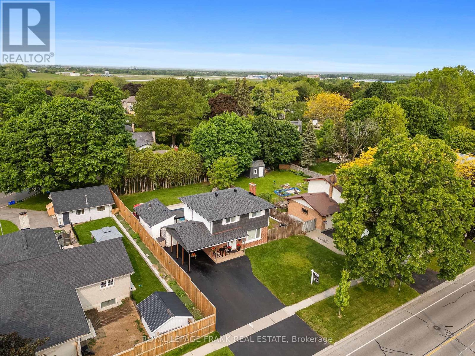 












904 SOMERVILLE STREET

,
Oshawa (Centennial),




Ontario
L1G4J7

