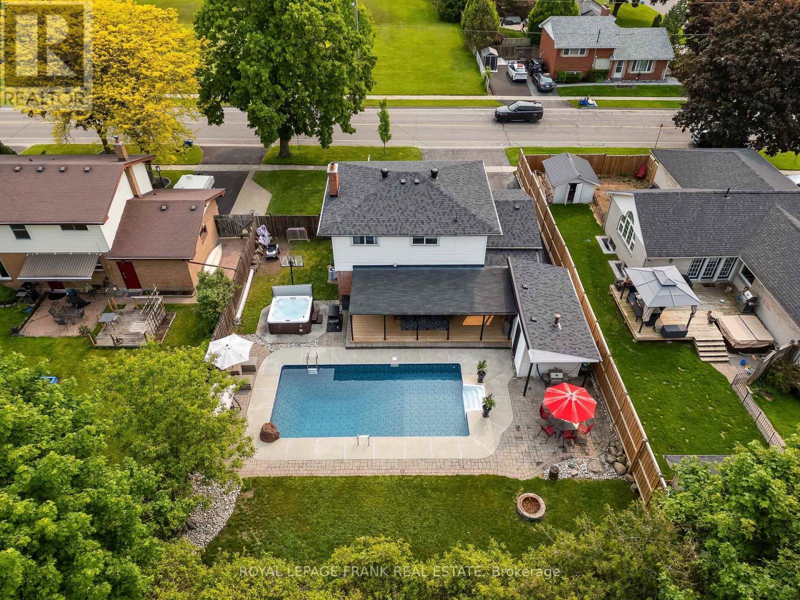 












904 SOMERVILLE STREET

,
Oshawa (Centennial),




Ontario
L1G4J7

