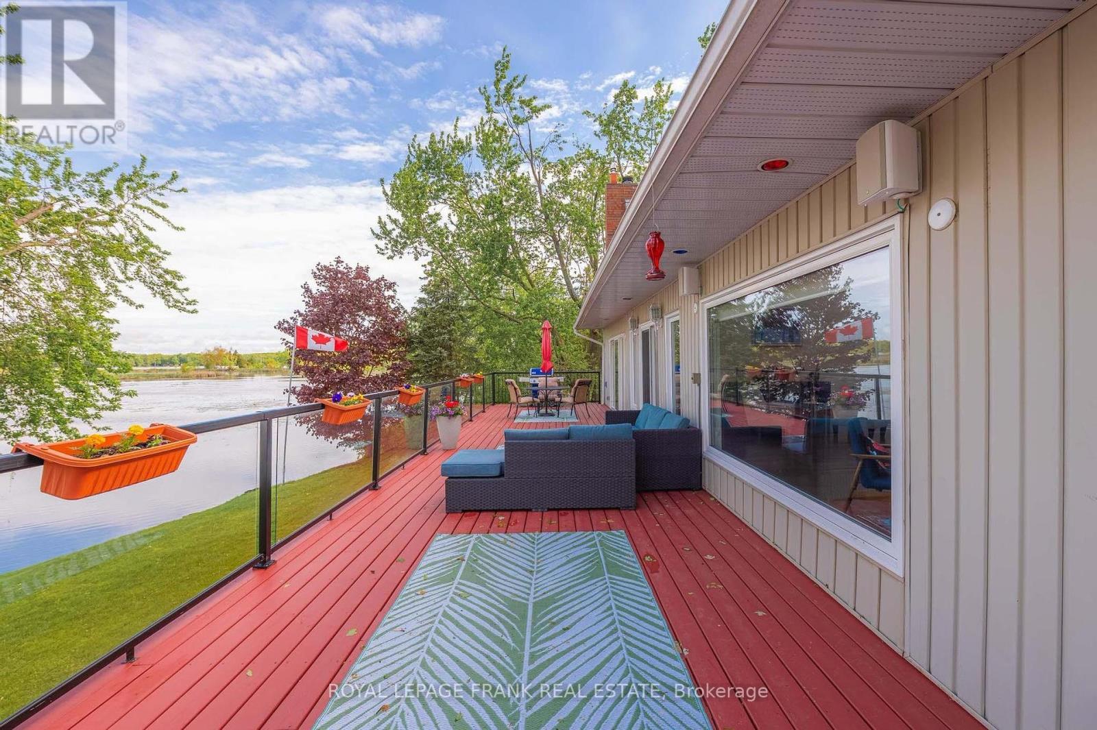 












978 HARRINGTON LINE

,
Selwyn,




Ontario
K0L1T0

