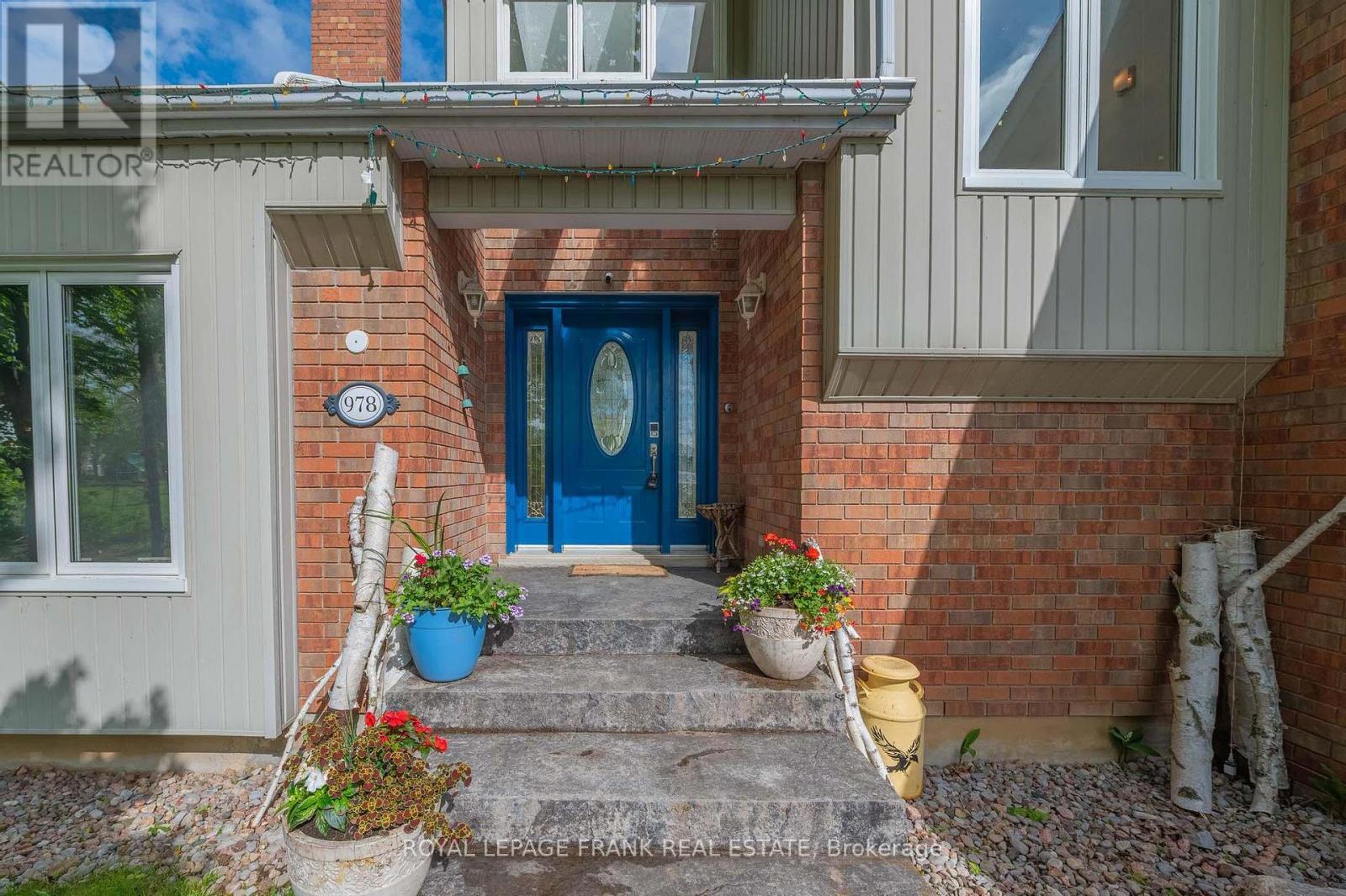 












978 HARRINGTON LINE

,
Selwyn,




Ontario
K0L1T0

