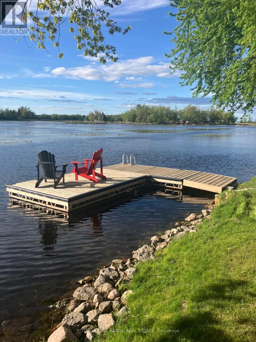 












978 HARRINGTON LINE

,
Selwyn,




Ontario
K0L1T0

