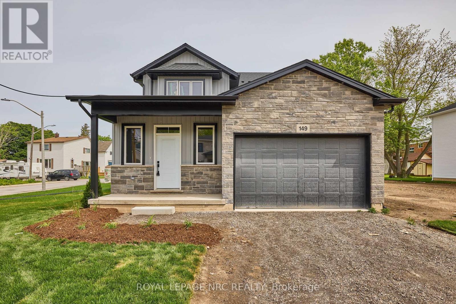 












149 HODGKINS AVENUE

,
Thorold (Allanburg/Thorold South),




Ontario
L2V0M6

