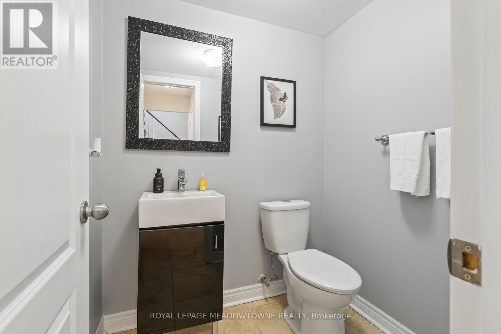












1 MCCLURE COURT

,
Halton Hills,




Ontario
L7G5X6

