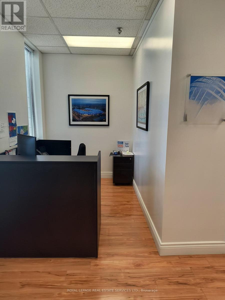 












4 - 12 UPJOHN ROAD

,
Toronto,




Ontario
M3B2V9

