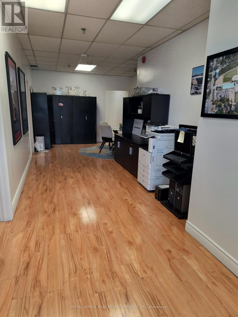 












4 - 12 UPJOHN ROAD

,
Toronto,




Ontario
M3B2V9

