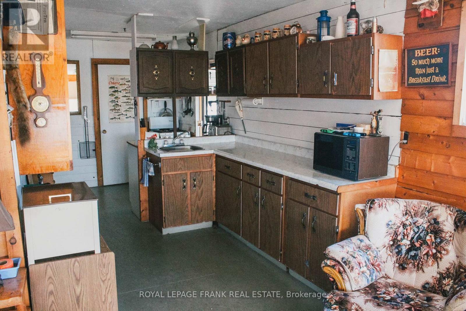 












23157 A&B HIGHWAY 62

,
Limerick,




Ontario
K0L1W0

