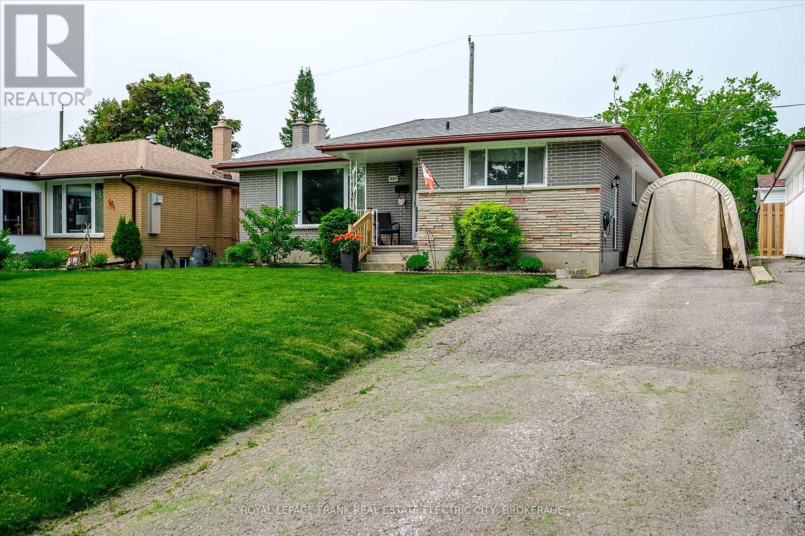 












887 WESTDALE AVENUE

,
Peterborough (Northcrest),




Ontario
K9H6C5

