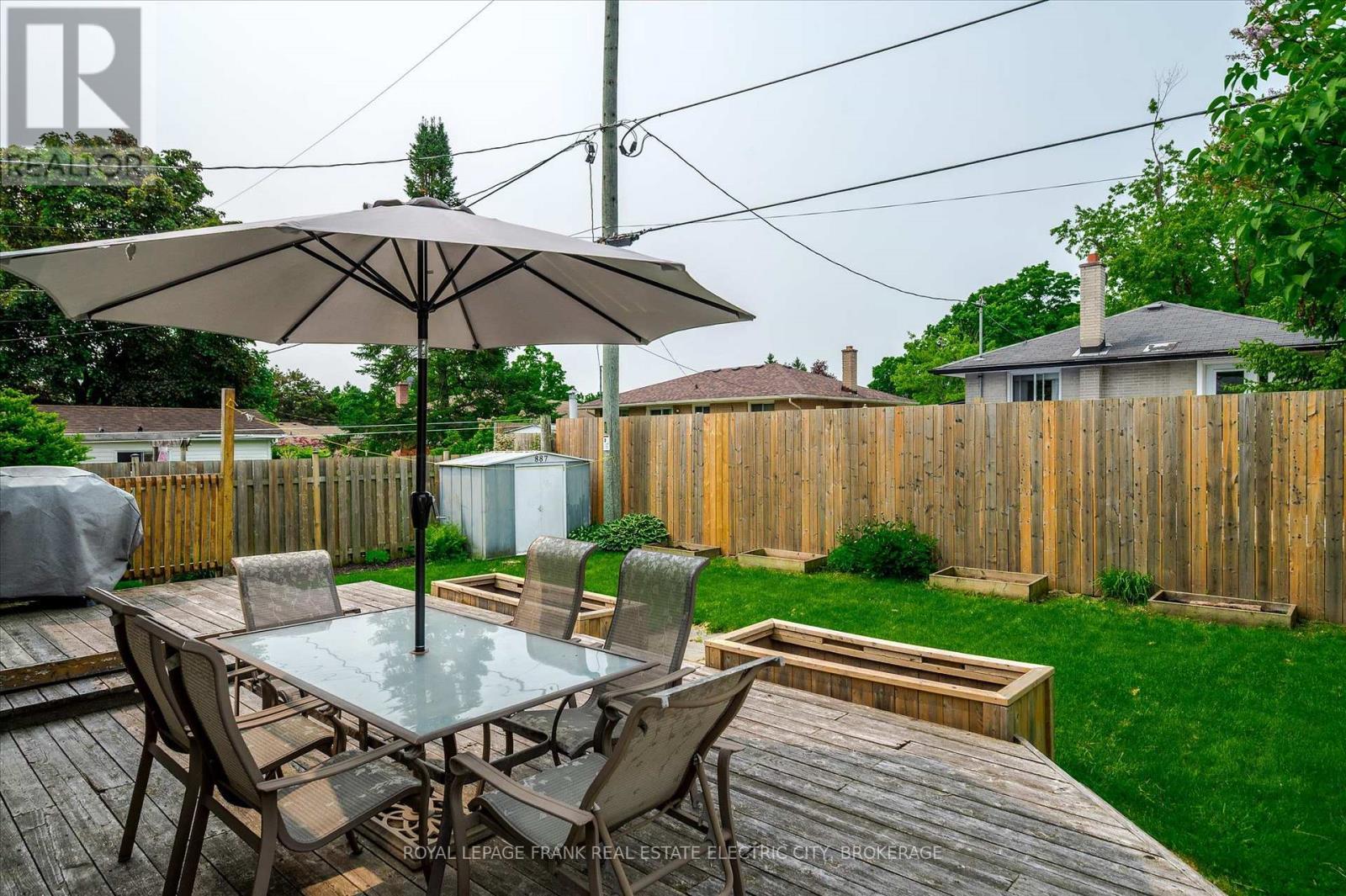 












887 WESTDALE AVENUE

,
Peterborough (Northcrest),




Ontario
K9H6C5

