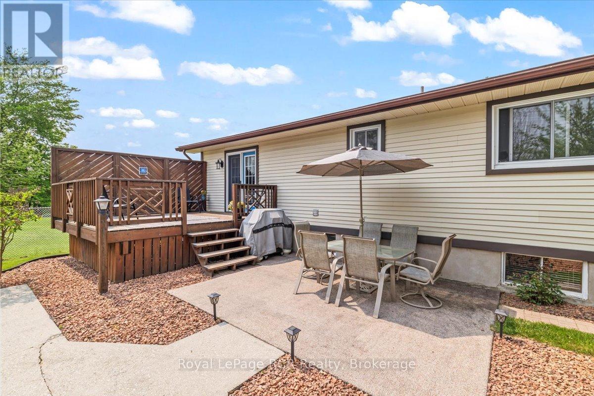 












607 2ND ST A STREET

,
Hanover,




Ontario
N4N3R1

