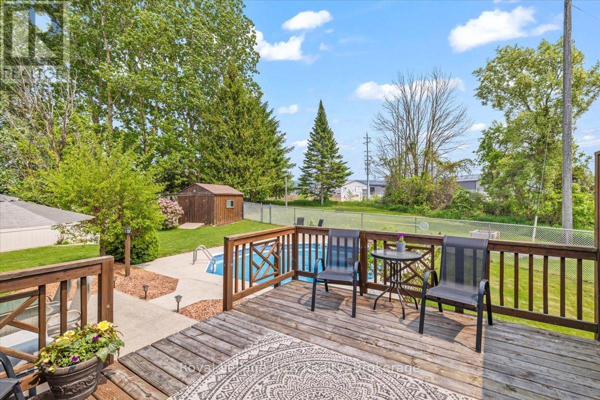 












607 2ND ST A STREET

,
Hanover,




Ontario
N4N3R1

