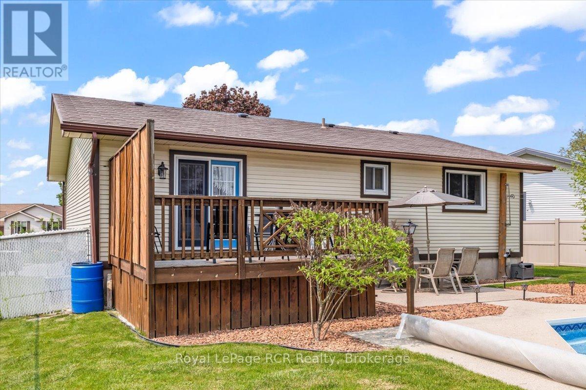 












607 2ND ST A STREET

,
Hanover,




Ontario
N4N3R1

