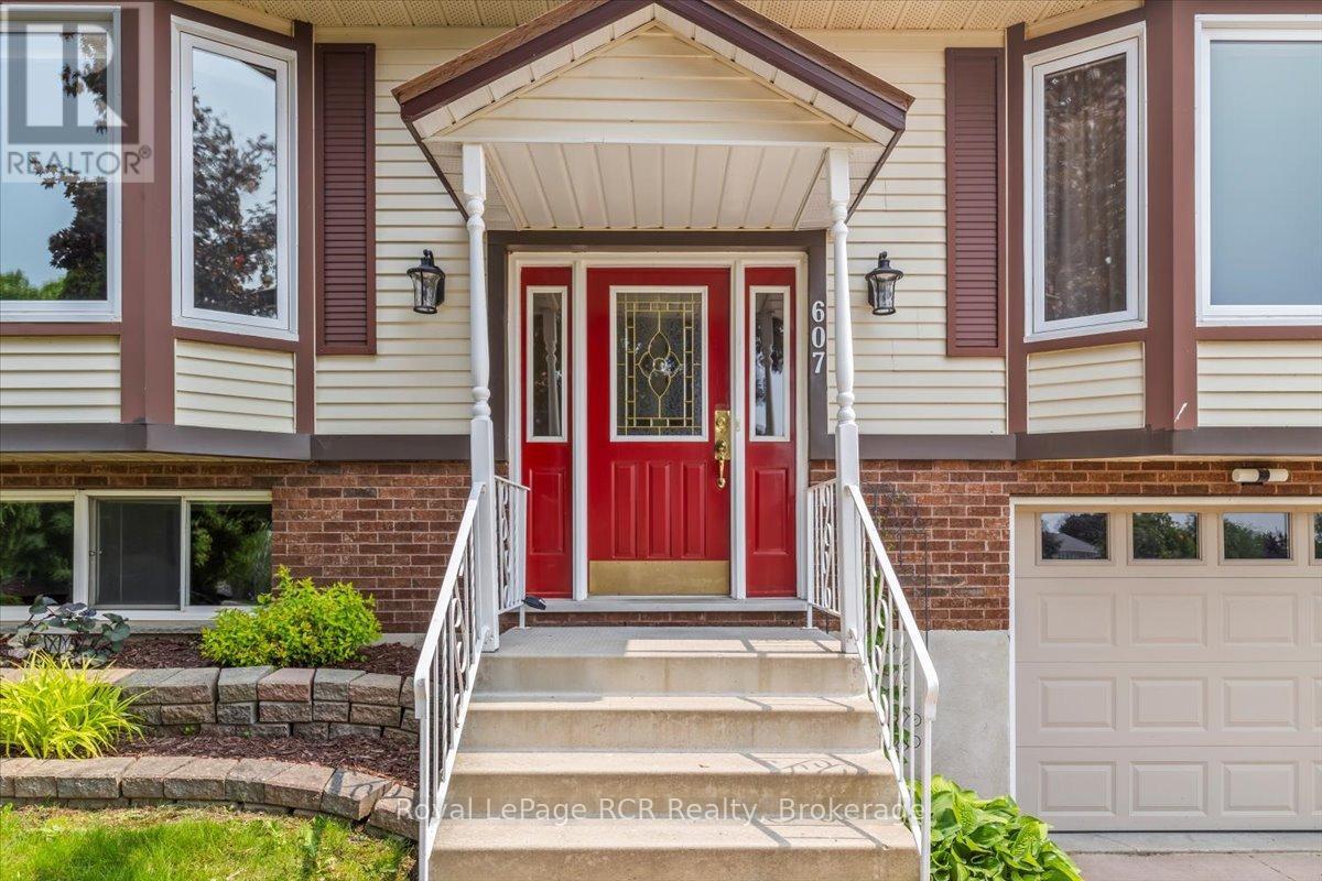 












607 2ND ST A STREET

,
Hanover,




Ontario
N4N3R1


