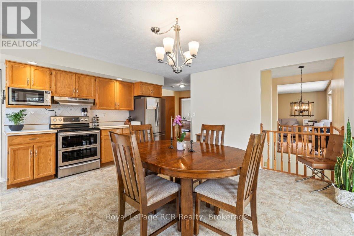 












607 2ND ST A STREET

,
Hanover,




Ontario
N4N3R1

