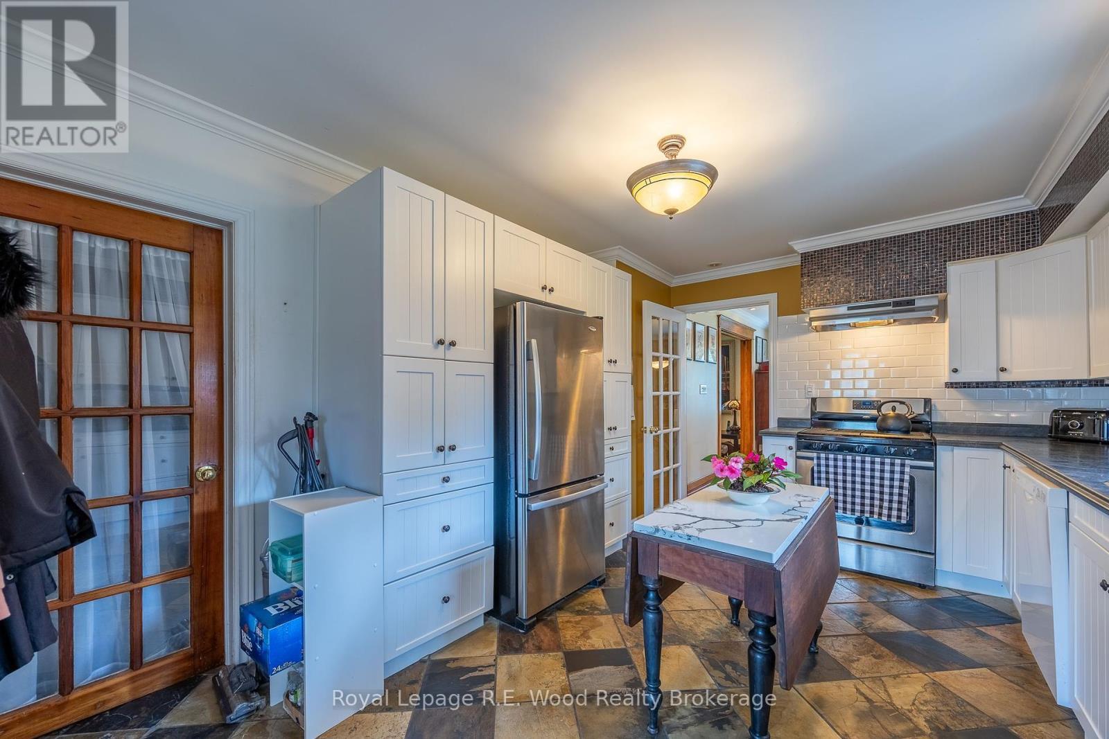 












25 EDISON DRIVE

,
Bayham (Vienna),




Ontario
N0J1Z0

