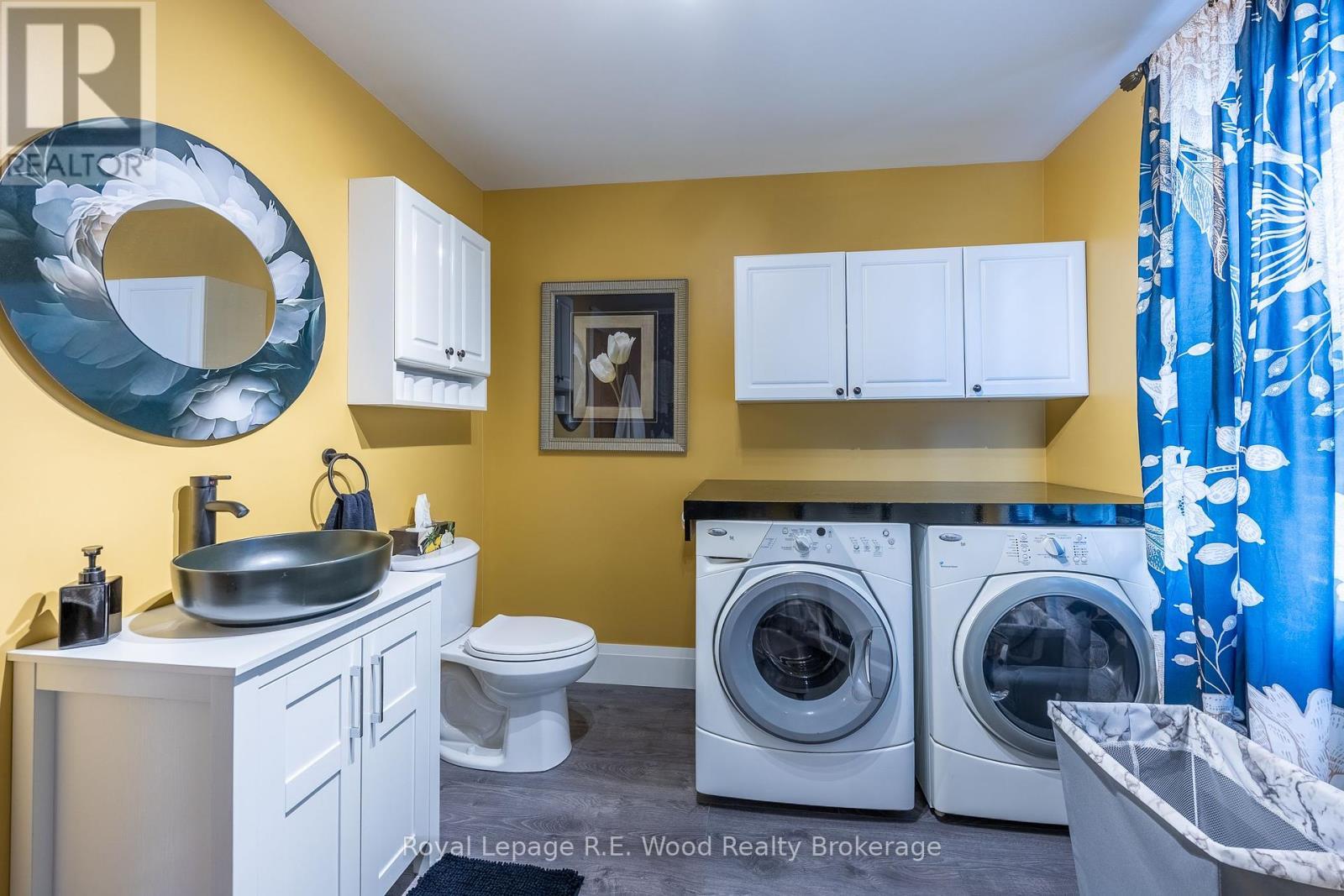 












25 EDISON DRIVE

,
Bayham (Vienna),




Ontario
N0J1Z0

