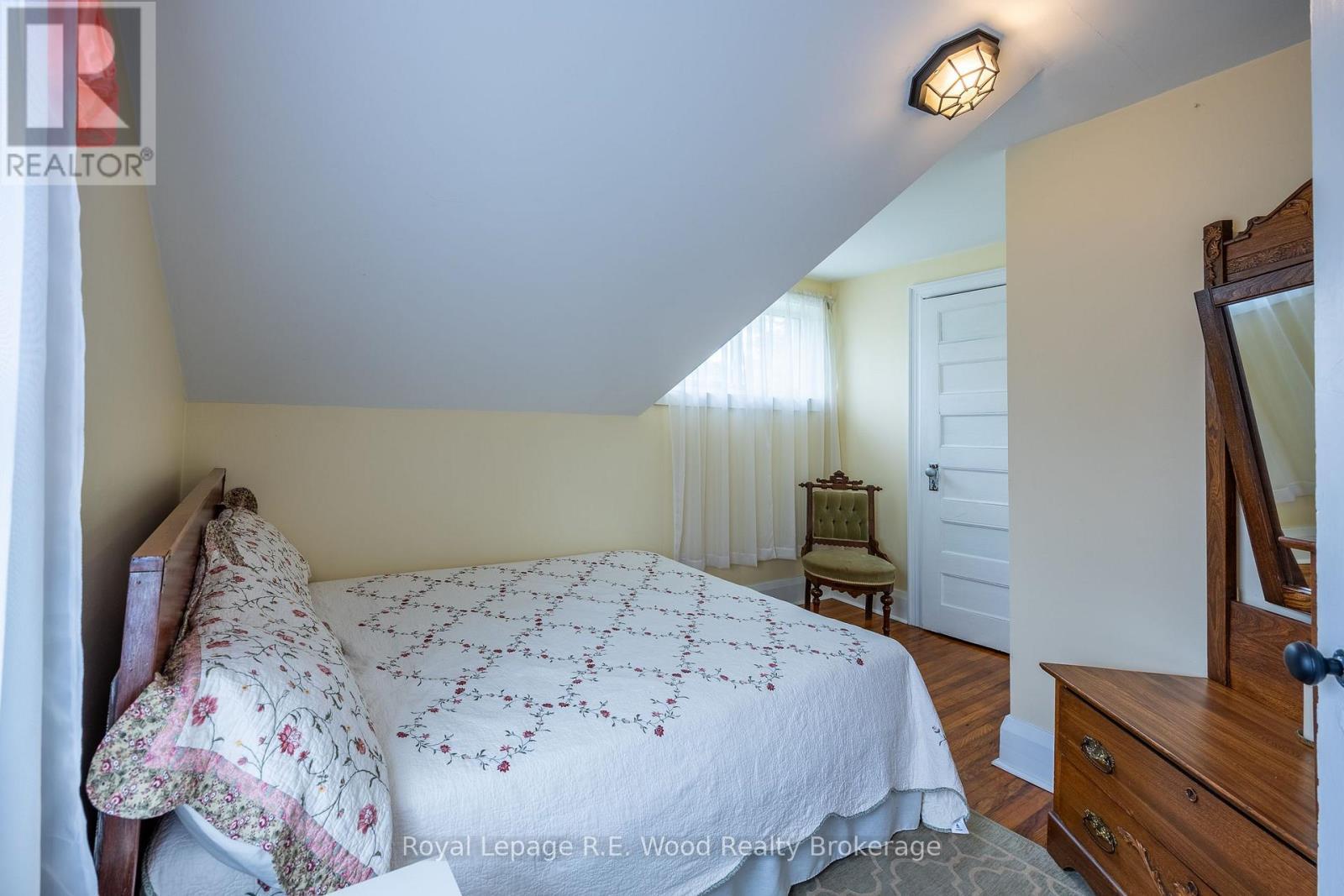 












25 EDISON DRIVE

,
Bayham (Vienna),




Ontario
N0J1Z0

