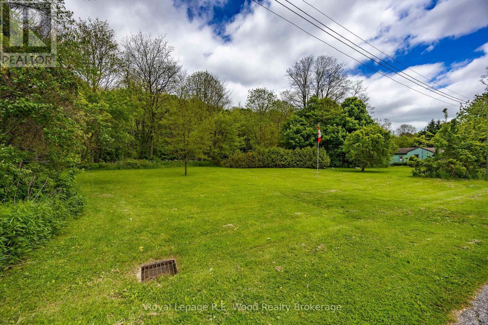 












25 EDISON DRIVE

,
Bayham (Vienna),




Ontario
N0J1Z0

